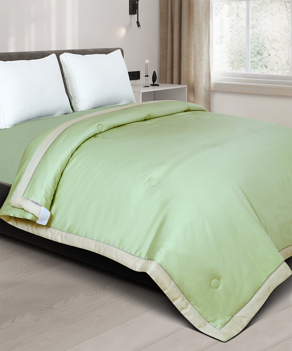 Crochet Tencel Quilt – Pistachio Glow