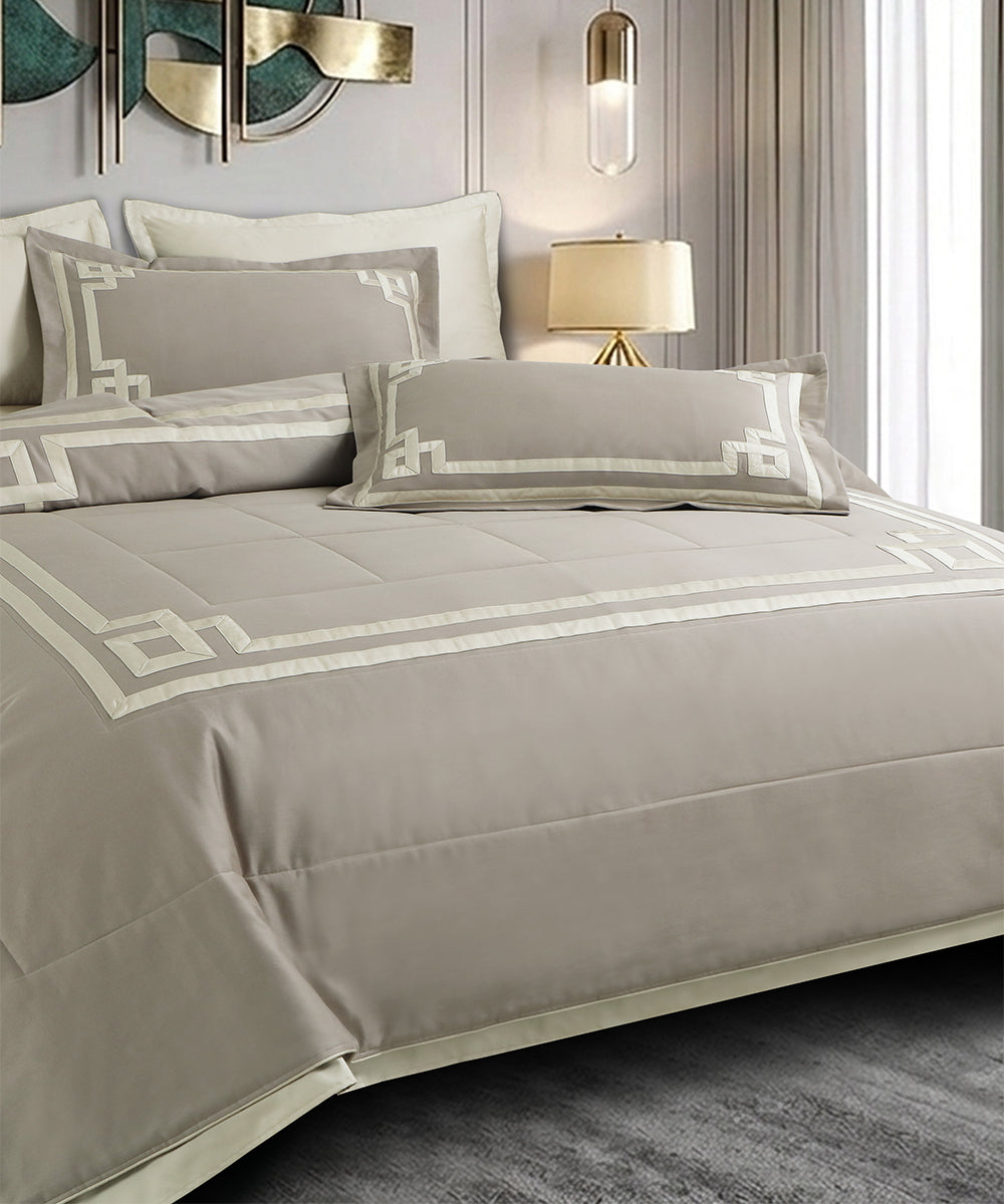 600 Thread Count Imperial Crest – Ivory Beige