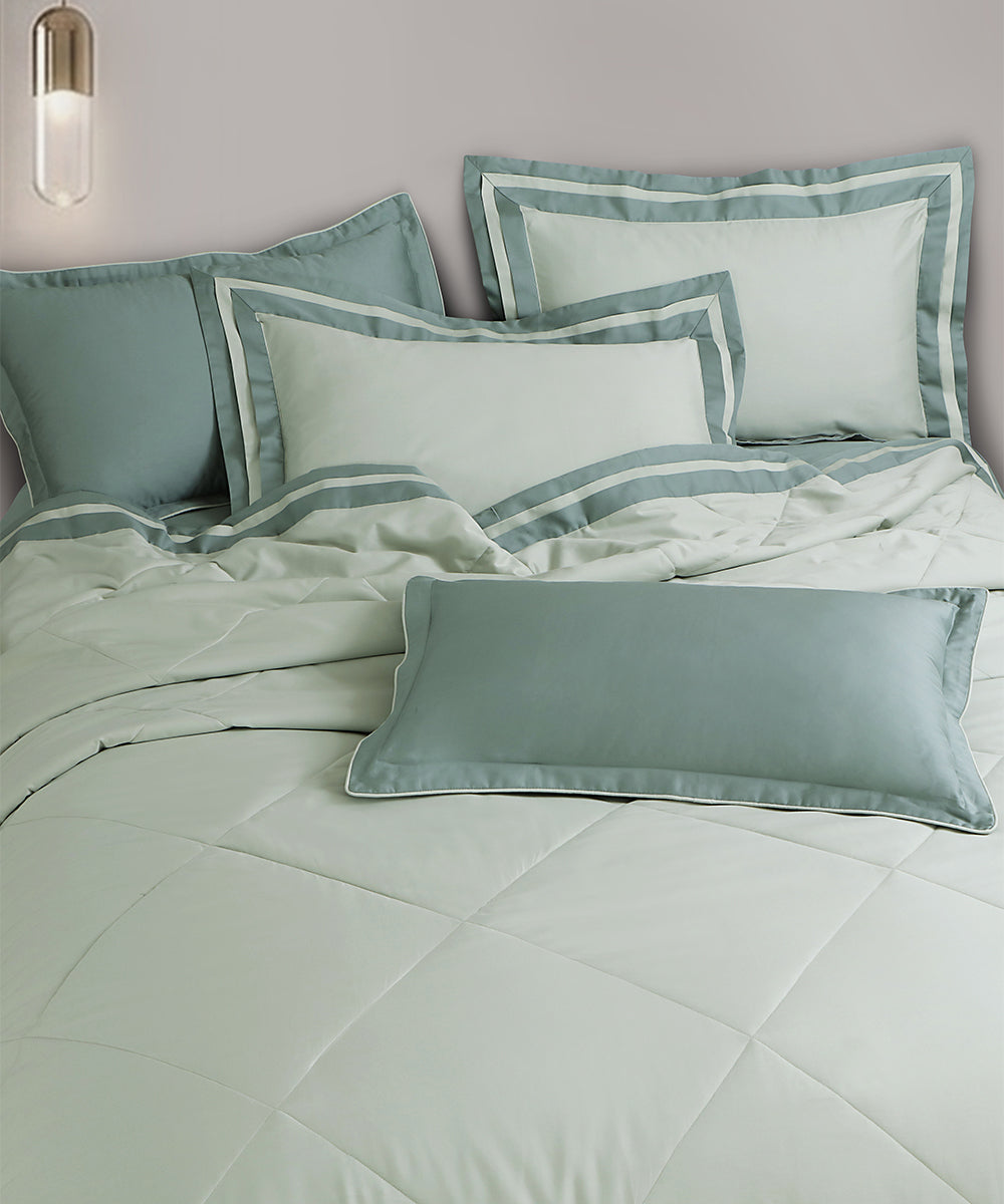 600 Thread Count Heritage Border – Mint Sage