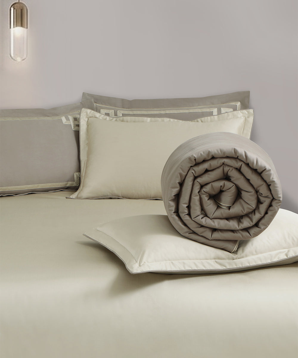 600 Thread Count Imperial Crest – Ivory Beige