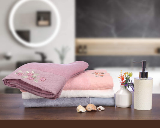 La Casa Blossom Luxe Towel Set